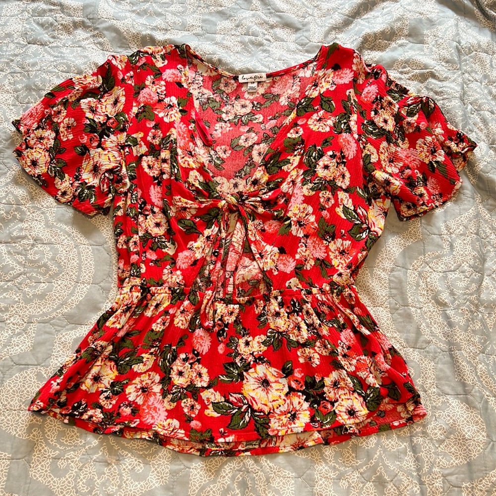 Love fire cut out short sleeve top